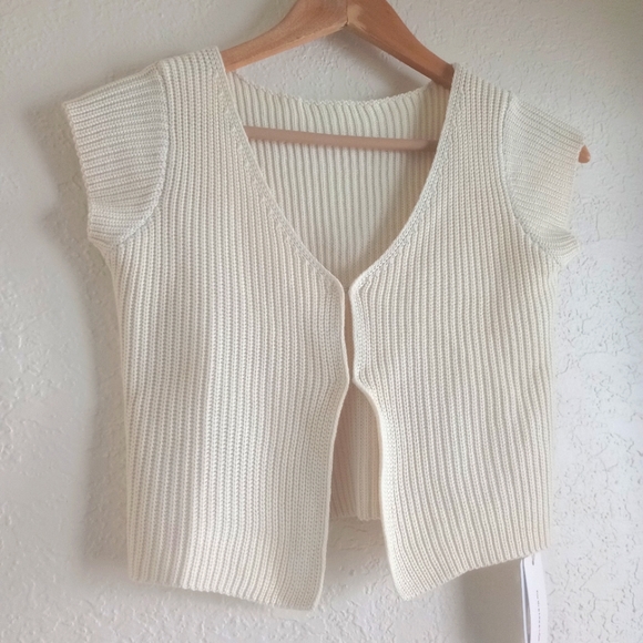 Commense short sleeve ivory knit cardigan - Picture 2 of 9